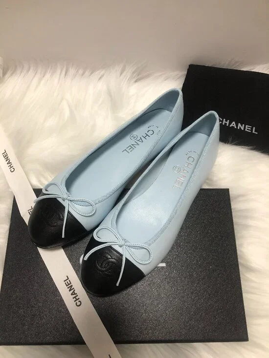 Chanel Women's Flats - Light Blue and Black - Picture 2 of 9